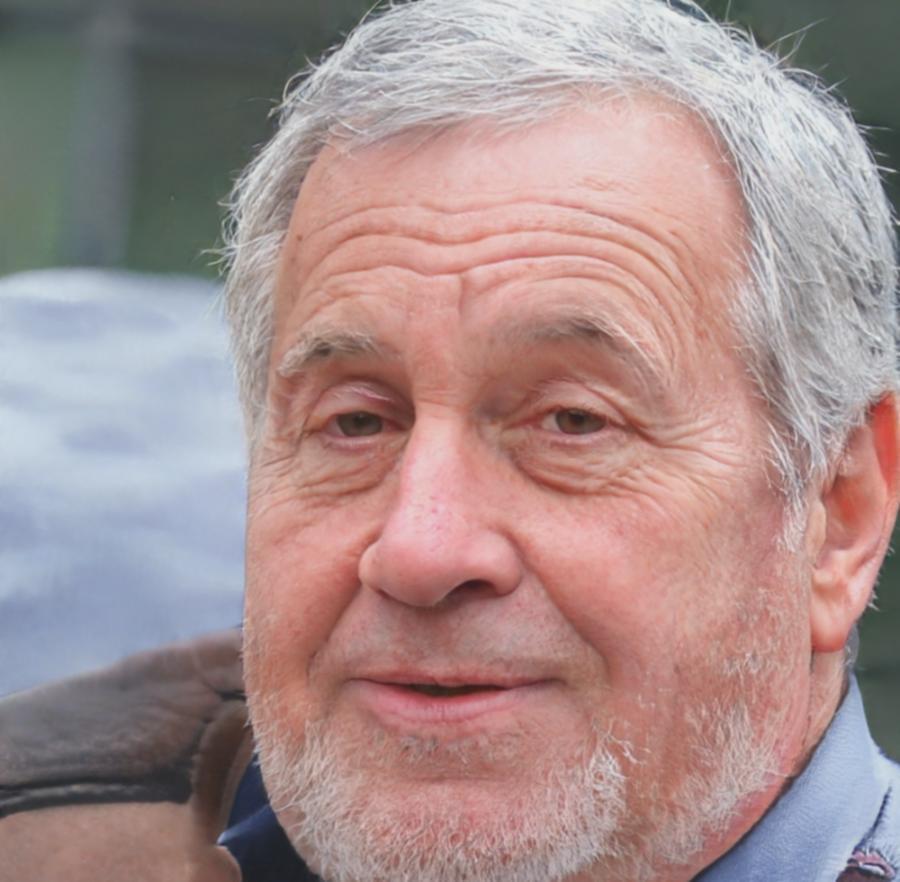 Dimitri Harcourt, financial literacy educator